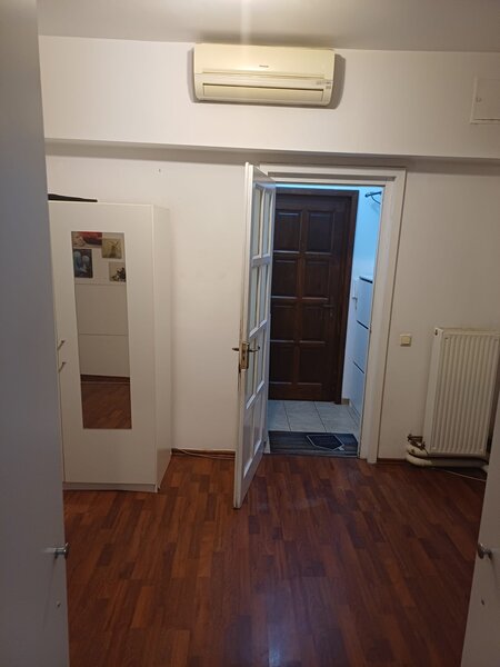 Piata Unirii, ultracentral,