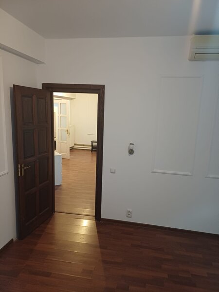 Piata Unirii, ultracentral,