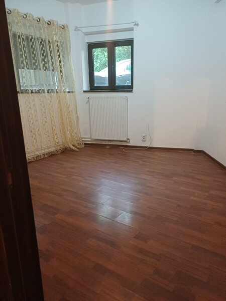 Piata Unirii, ultracentral,